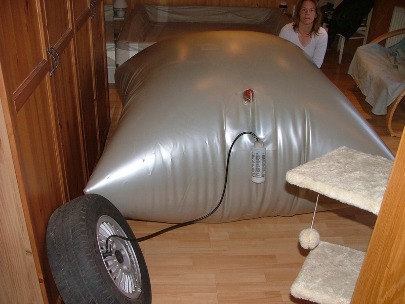 Finding a leak in a water bed.... Retro Rides